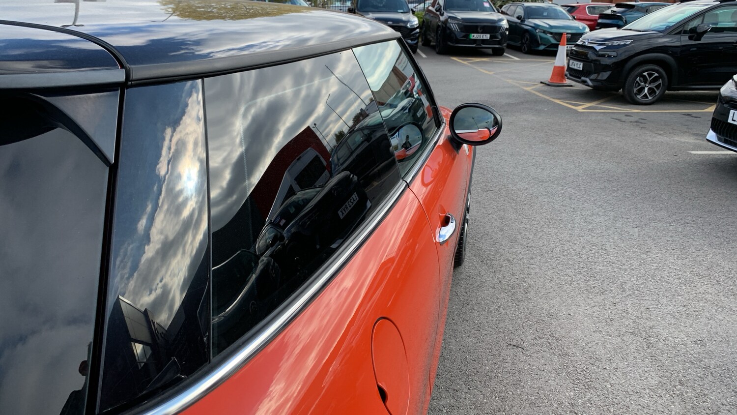Used MINI Hatch 2018 for sale - 76271386: Photo 31