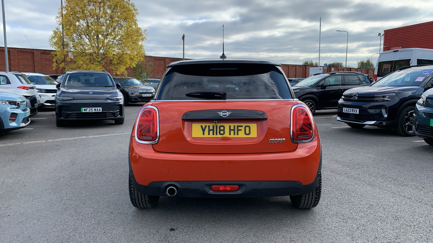 Used MINI Hatch 2018 for sale - 76271386: Photo 9