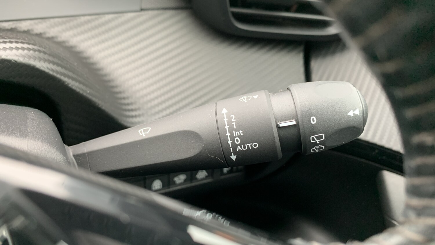 Used Peugeot 2008 2020 for sale - 76271382: Photo 40