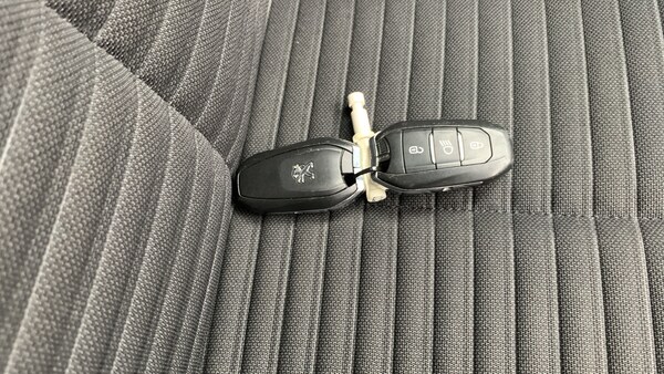 Used Peugeot 2008 2020 for sale - 76271382: Photo 46