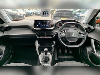 Used Peugeot 2008 2020 for sale - 76271382: Photo 4