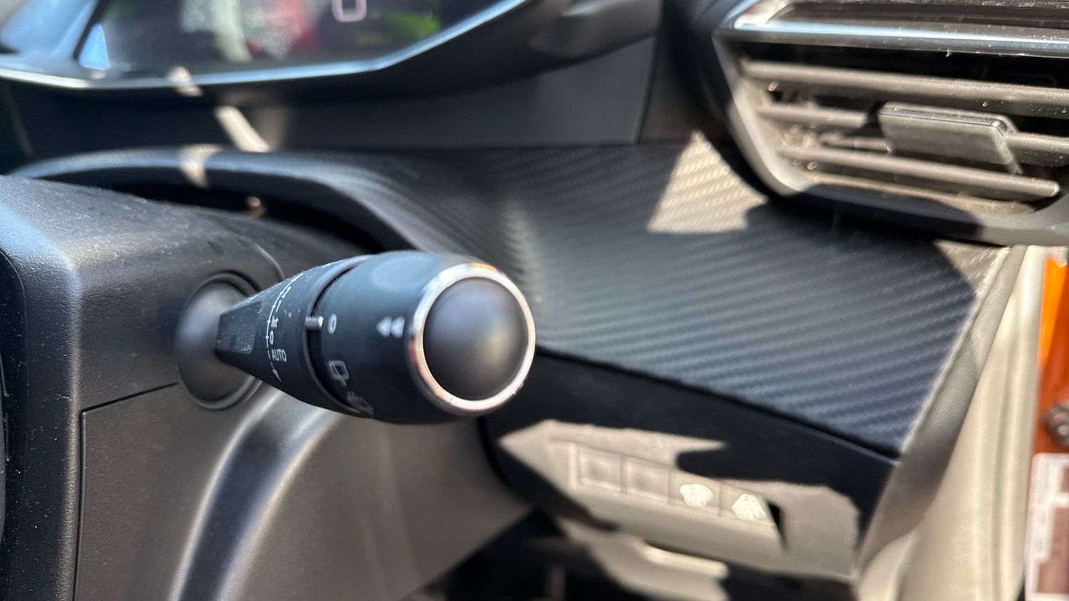 Used Peugeot 2008 2020 for sale - 76433836: Photo 28