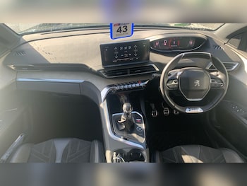 Used Peugeot 5008 2021 for sale - 76110326: Photo 4