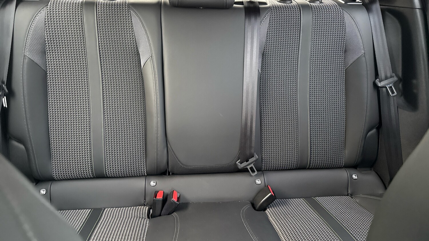 Used Peugeot 2008 2020 for sale - 76433812: Photo 25