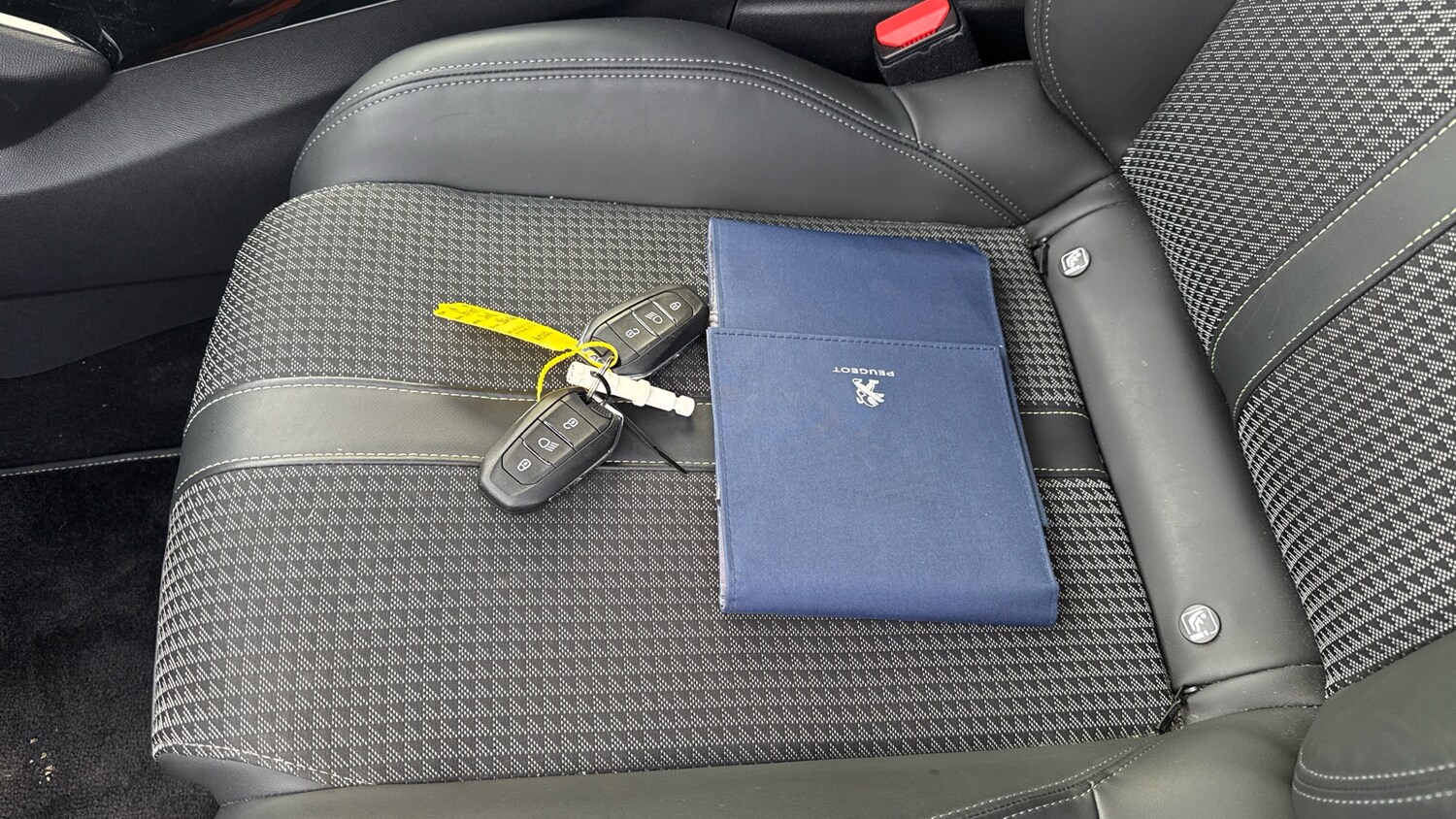 Used Peugeot 2008 2020 for sale - 76433812: Photo 40