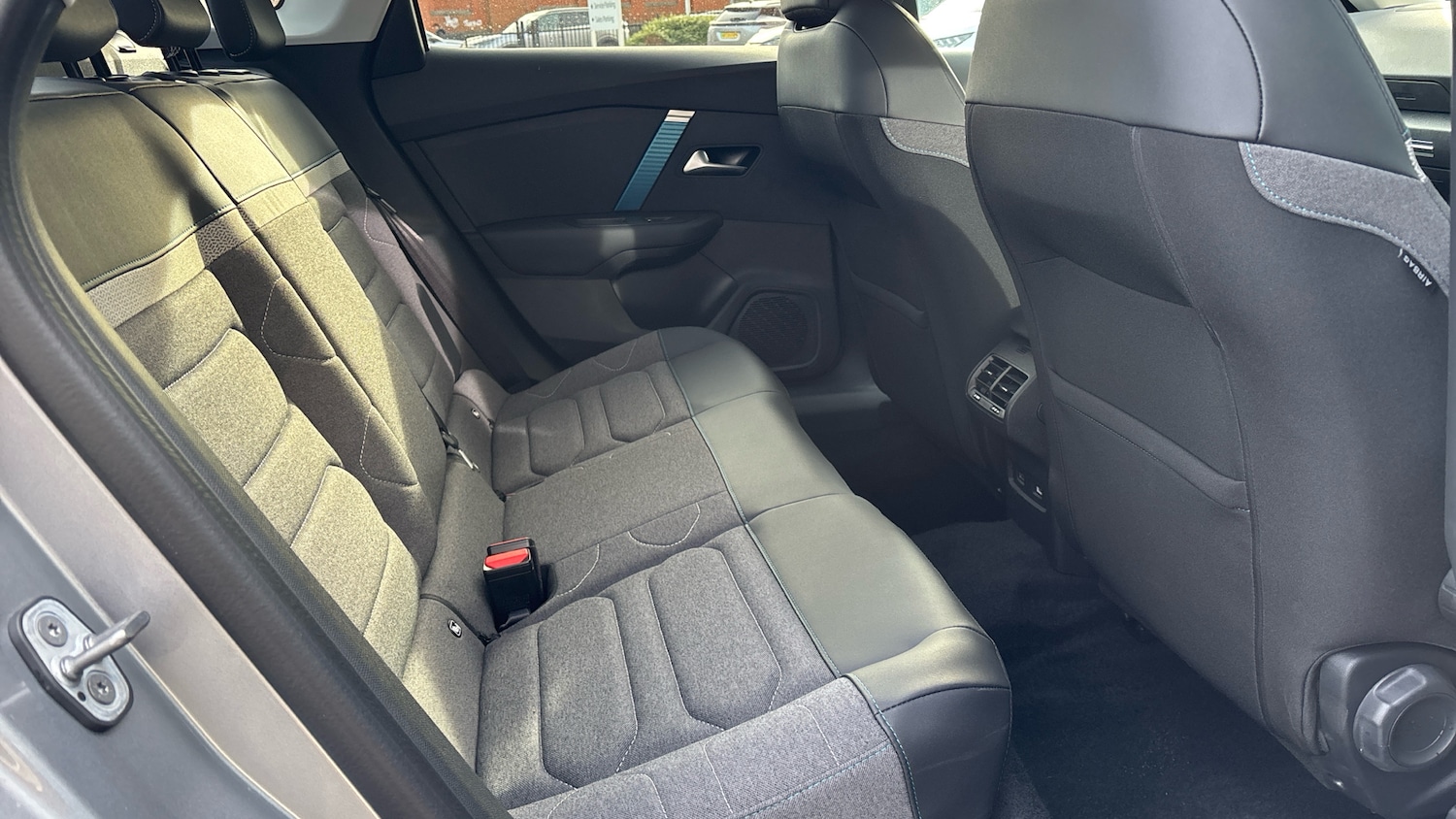 Used Citroen C4 X 2023 for sale - 77569778: Photo 25