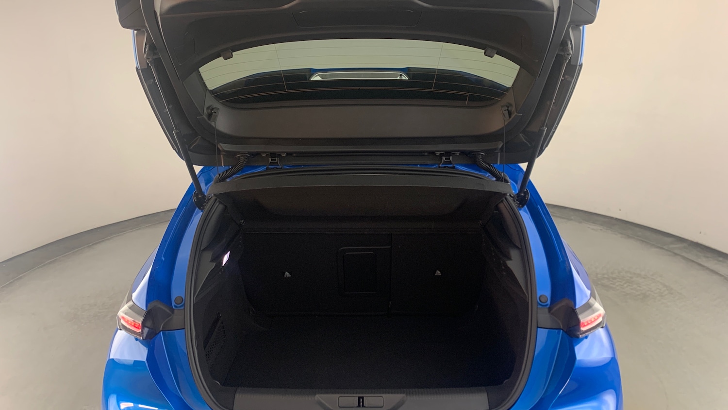 Used Peugeot 308 2022 for sale - 77092077: Photo 5