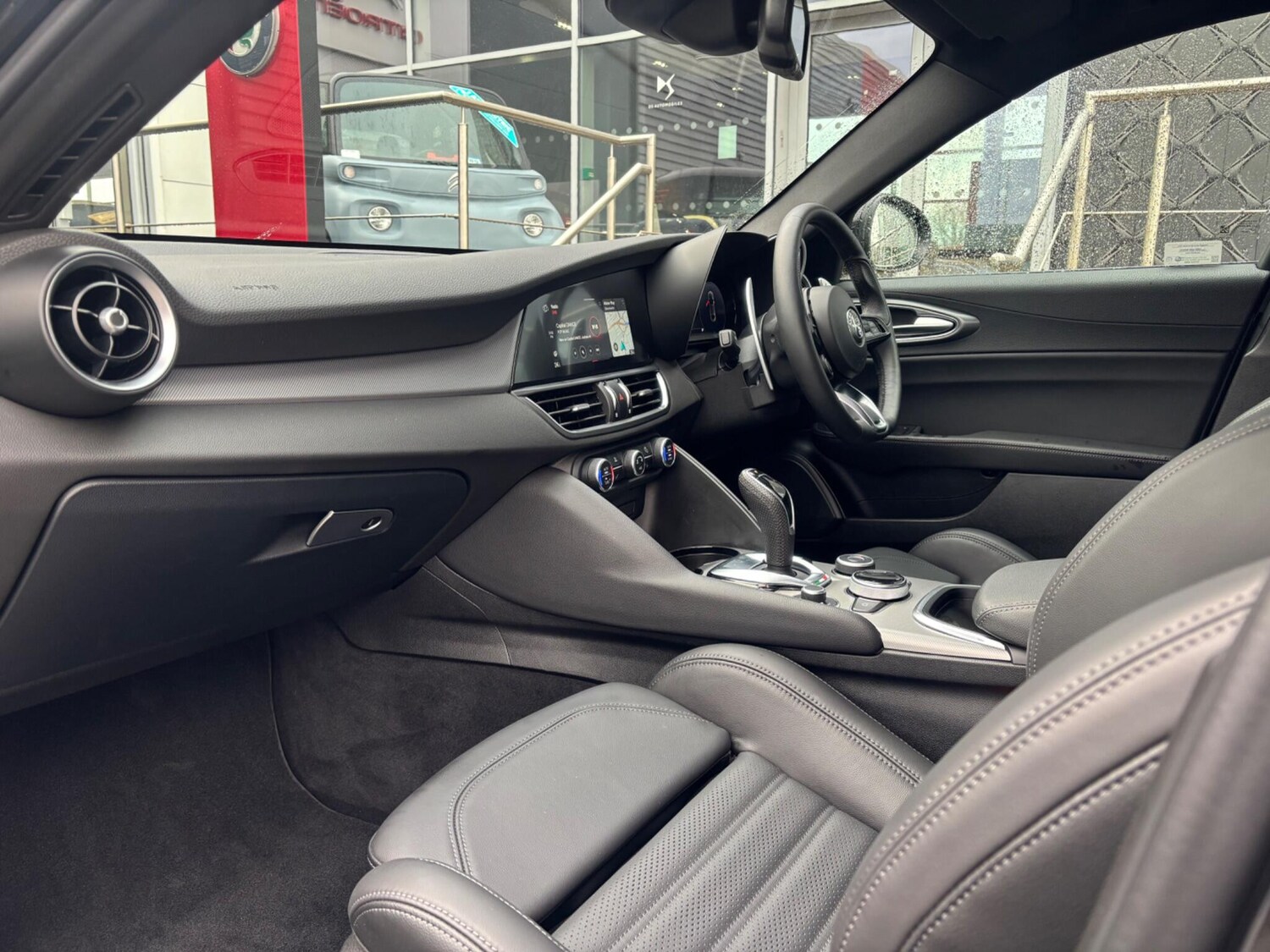 Used Alfa Romeo Giulia 2025 for sale - 77525624: Photo 12