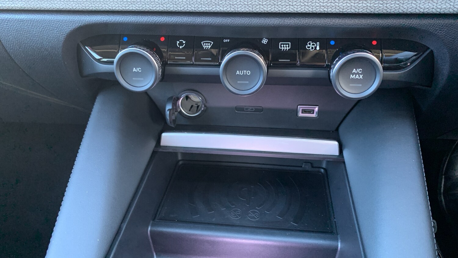 Used Citroen C5 X 2023 for sale - 76621451: Photo 40