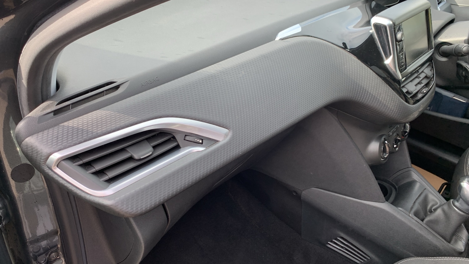 Used Peugeot 208 2017 for sale - 76803256: Photo 35