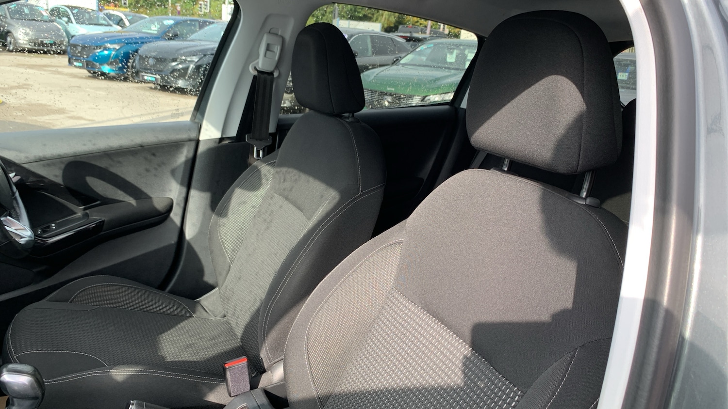 Used Peugeot 208 2017 for sale - 76803256: Photo 36