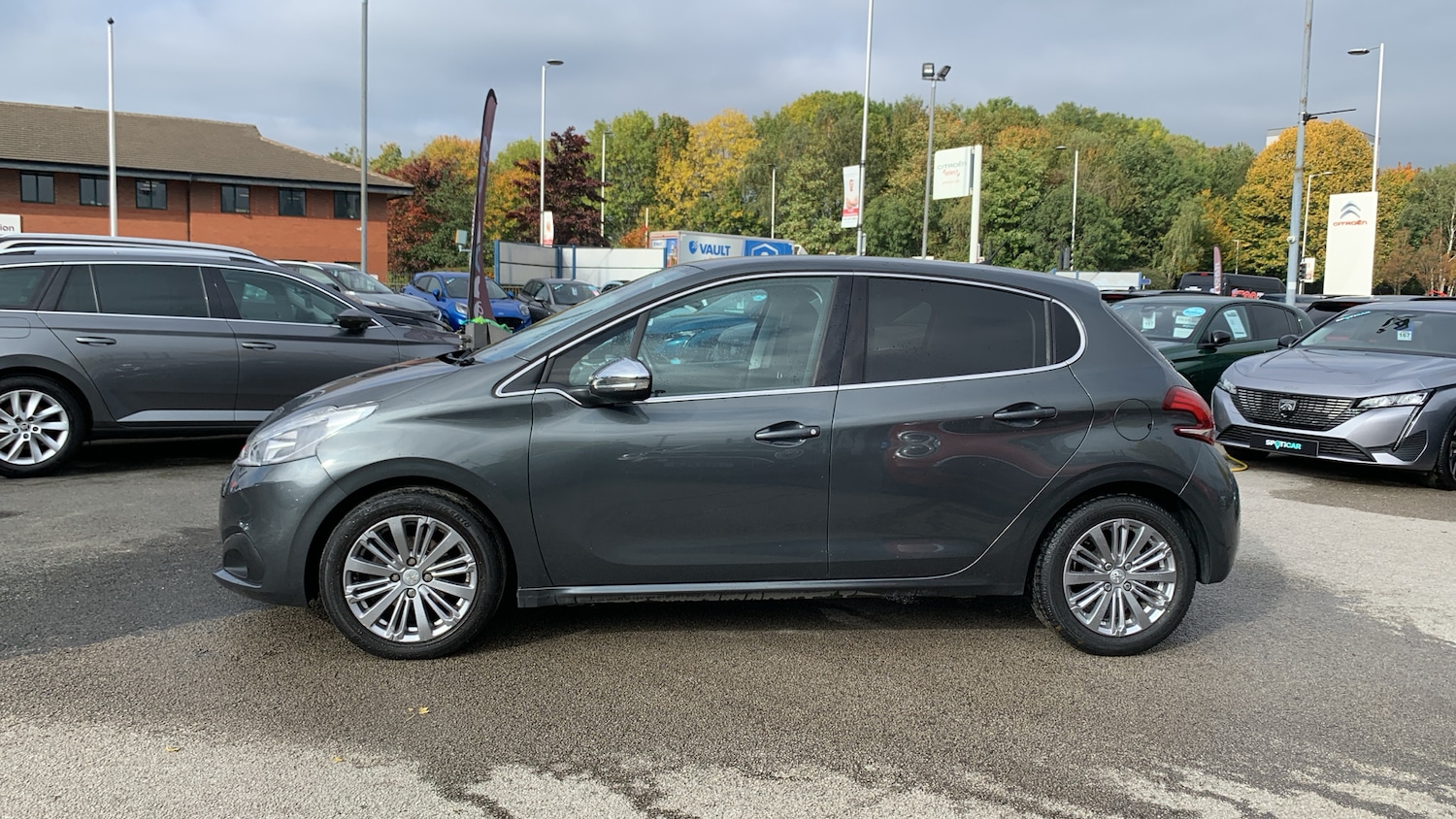 Used Peugeot 208 2017 for sale - 76803256: Photo 6
