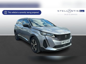 Peugeot - 5008