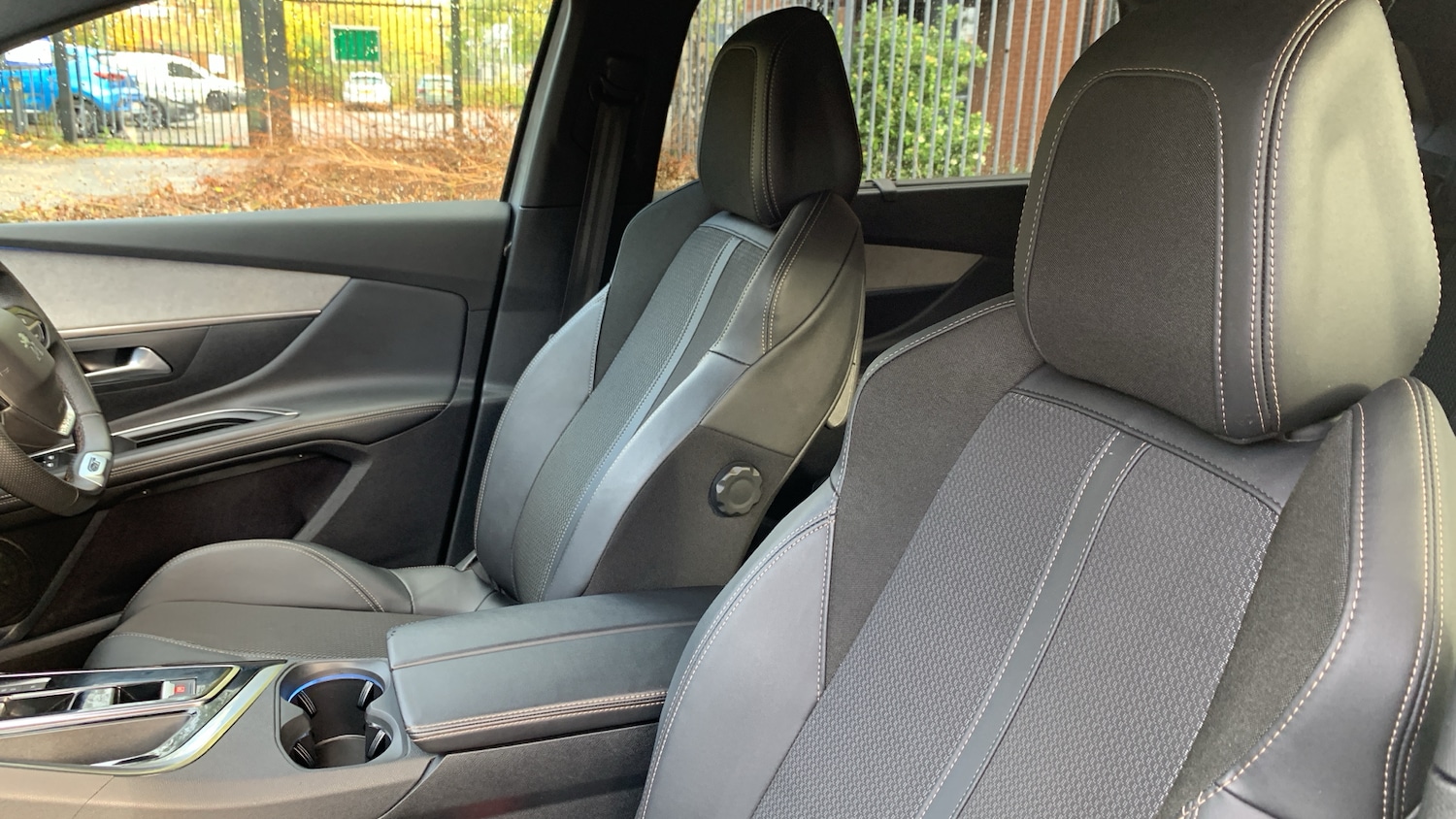 Used Peugeot 5008 2023 for sale - 76315594: Photo 41