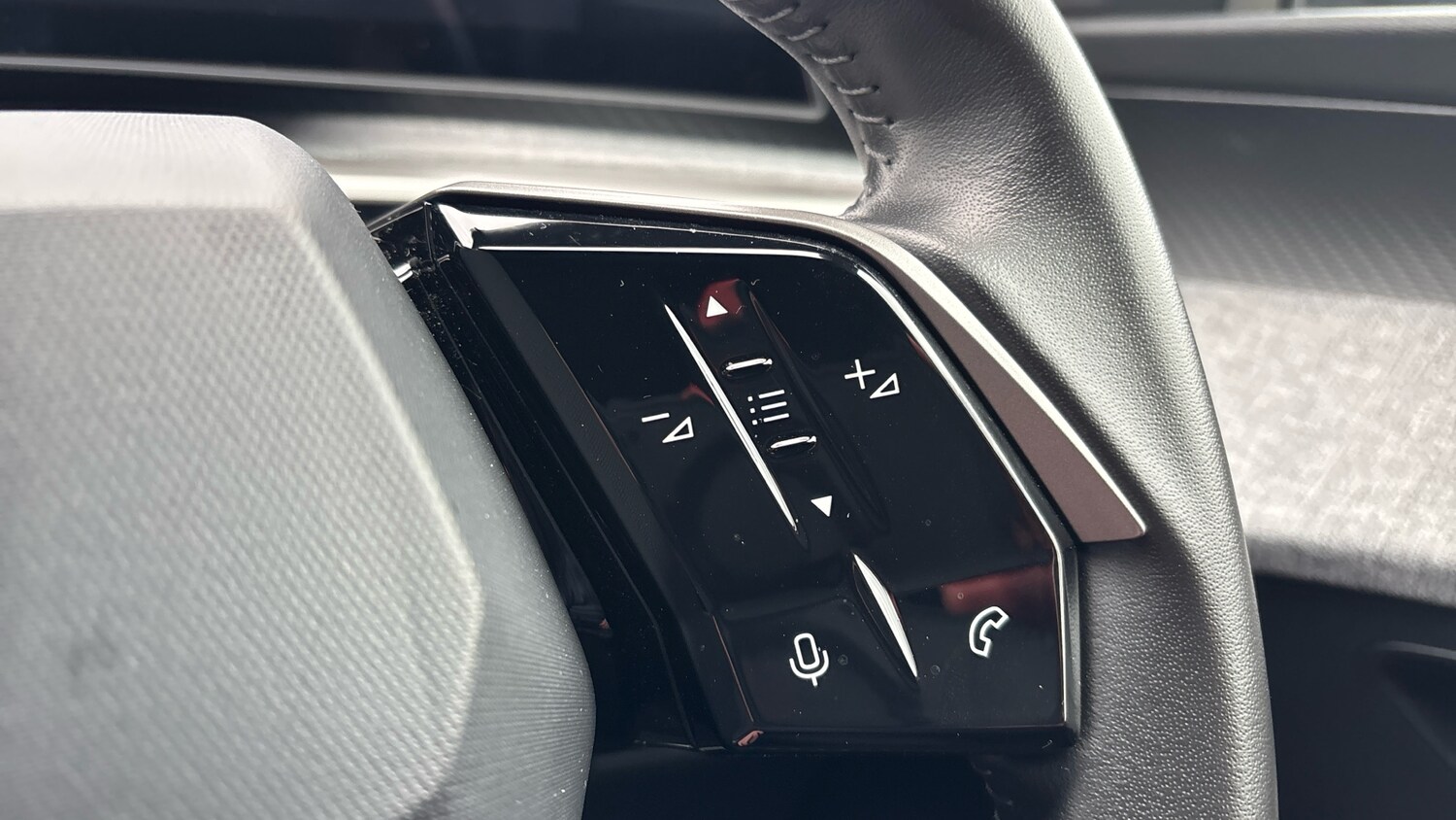 Used Peugeot 3008 2024 for sale - 77785309: Photo 24