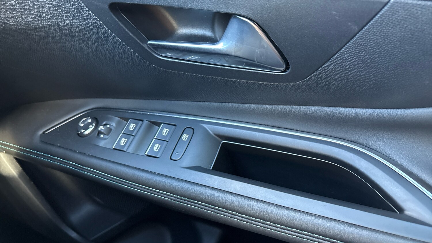 Used Peugeot 3008 2024 for sale - 77057679: Photo 23