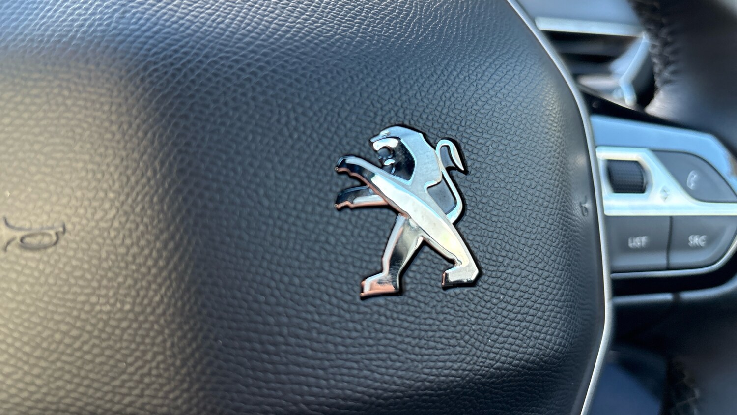 Used Peugeot 3008 2024 for sale - 77057679: Photo 46