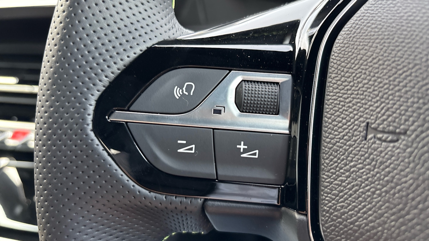 Used Peugeot 208 2025 for sale - 77978810: Photo 23