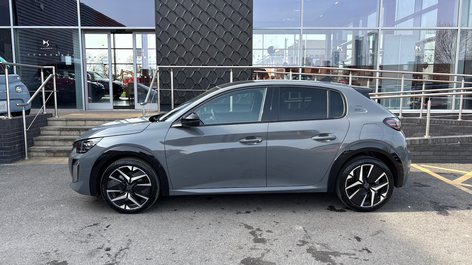 Used Peugeot 208 2025 for sale - 77978810: Photo 6