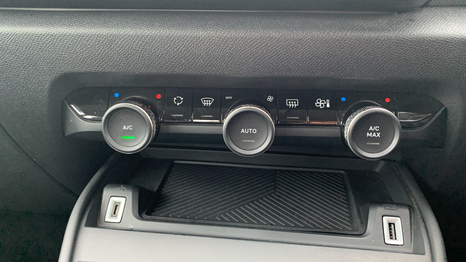 Used Citroen C4 2021 for sale - 76123532: Photo 46