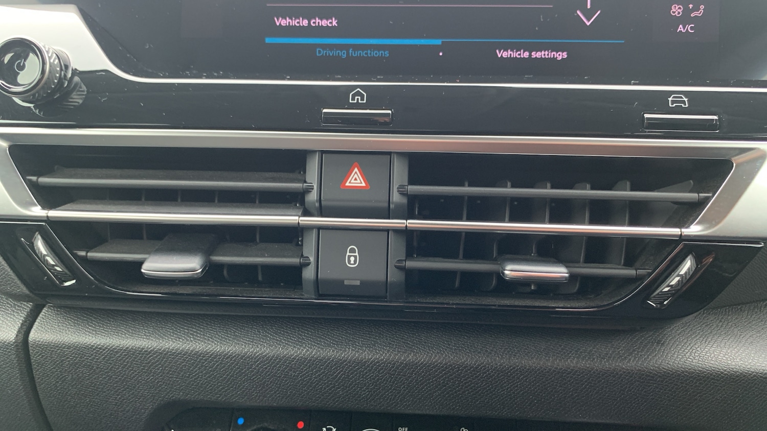 Used Citroen C4 2021 for sale - 76123532: Photo 47