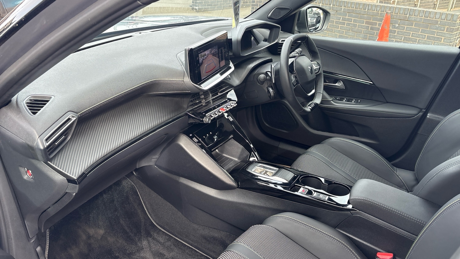 Used Peugeot 2008 2025 for sale - 76099797: Photo 12