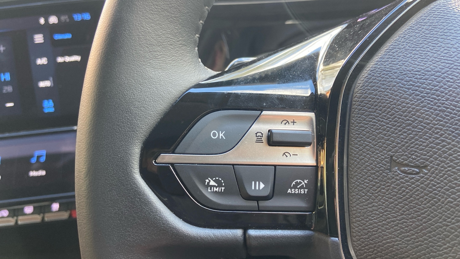 Used Peugeot 308 SW 2024 for sale - 76381471: Photo 23