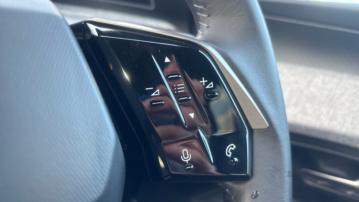 Used Peugeot 5008 2025 for sale - 76574238: Photo 25