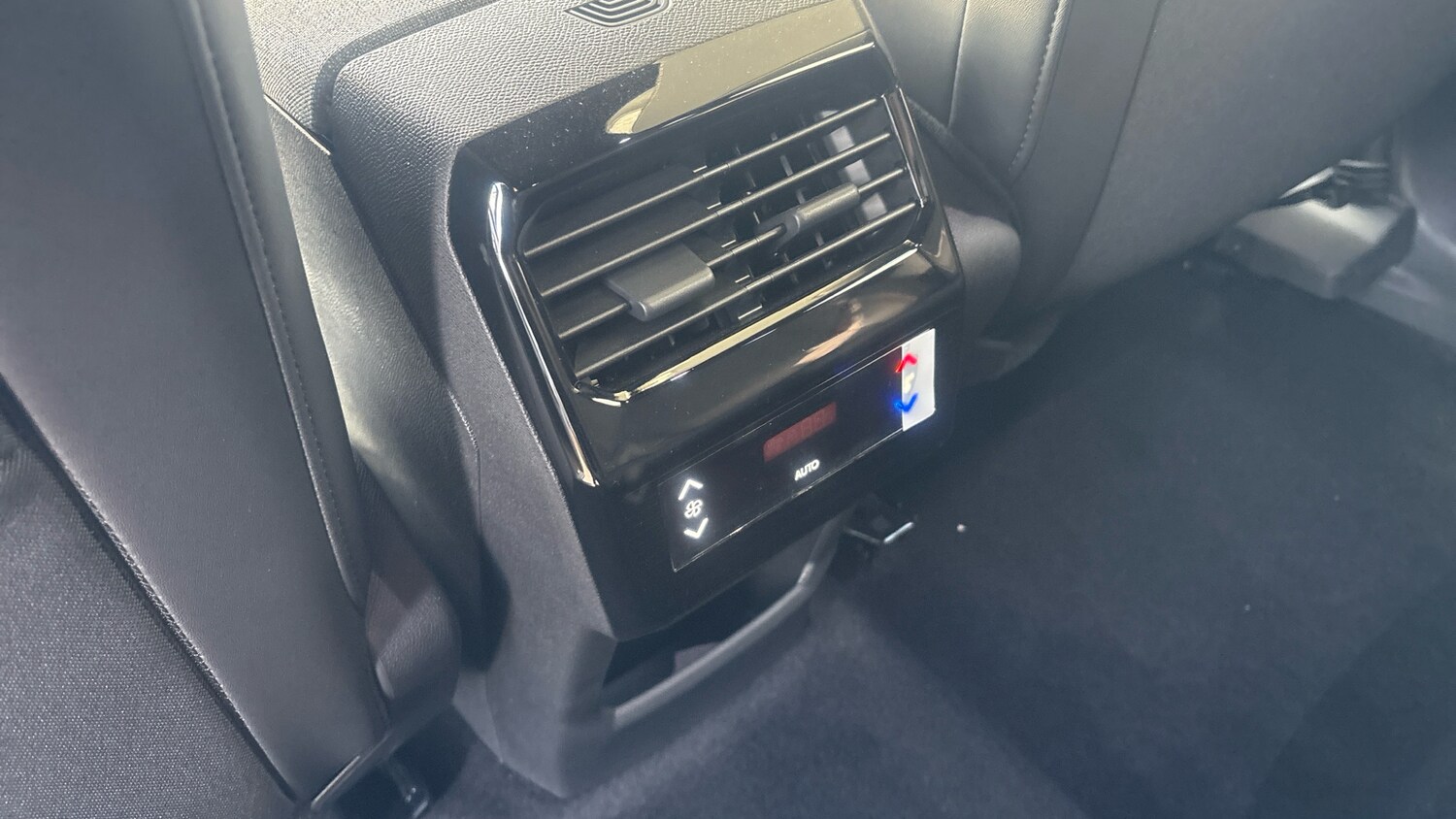 Used Peugeot 5008 2025 for sale - 76574238: Photo 35