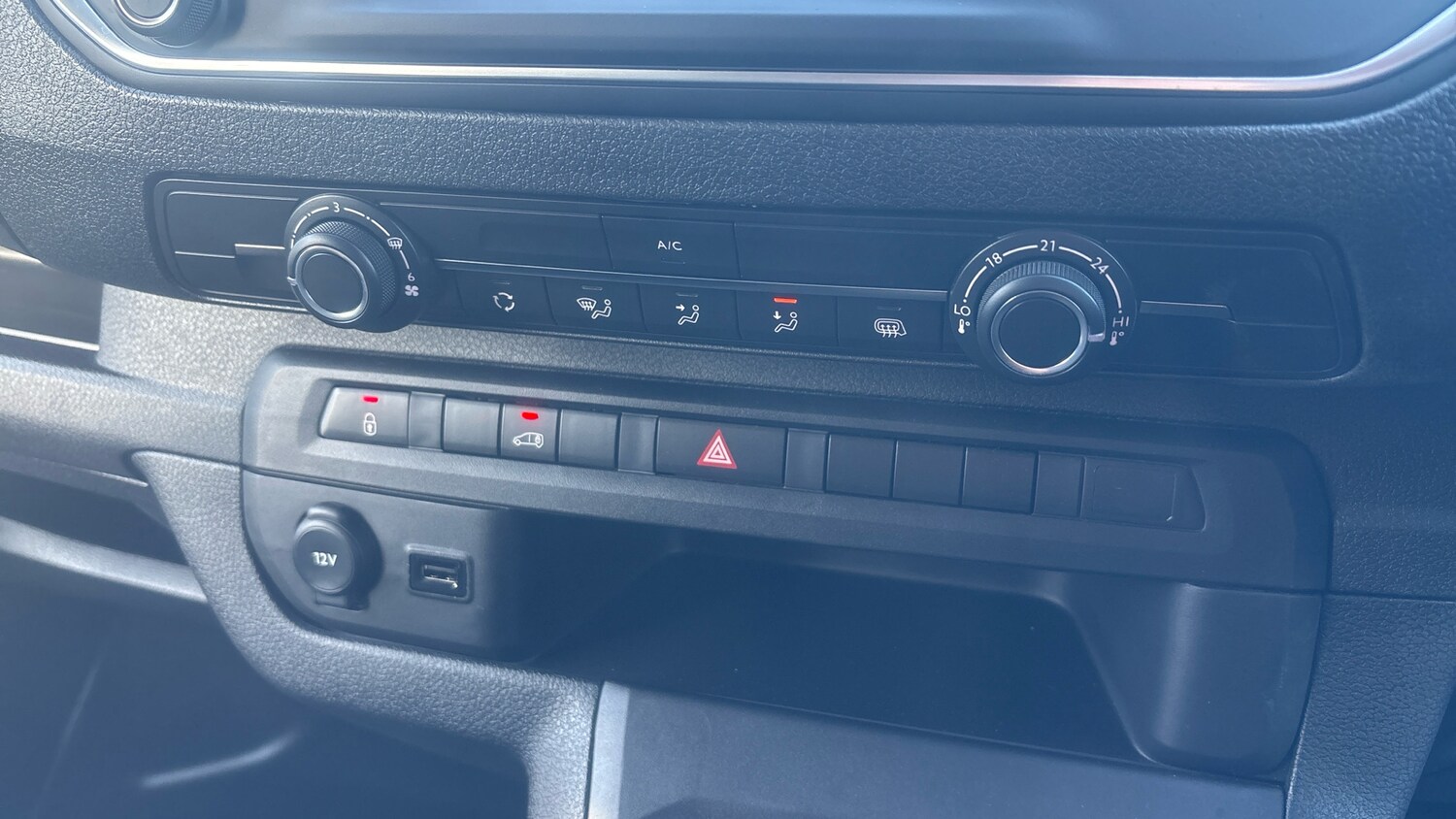 Used Citroen Dispatch 2024 for sale - 76667826: Photo 28