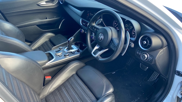 Used Alfa Romeo Giulia 2021 for sale - 76033019: Photo 11
