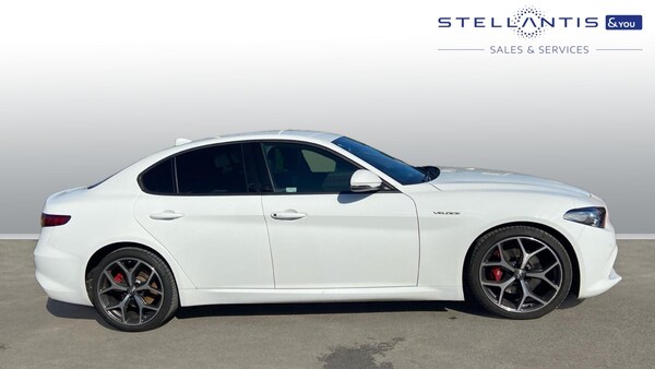 Used Alfa Romeo Giulia 2021 for sale - 76033019: Photo 2