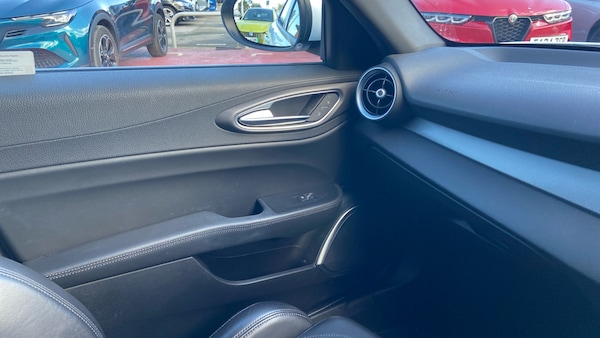 Used Alfa Romeo Giulia 2021 for sale - 76033019: Photo 41