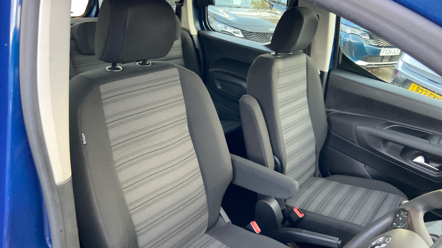 Used Vauxhall Combo Life 2022 for sale - 76702989: Photo 40