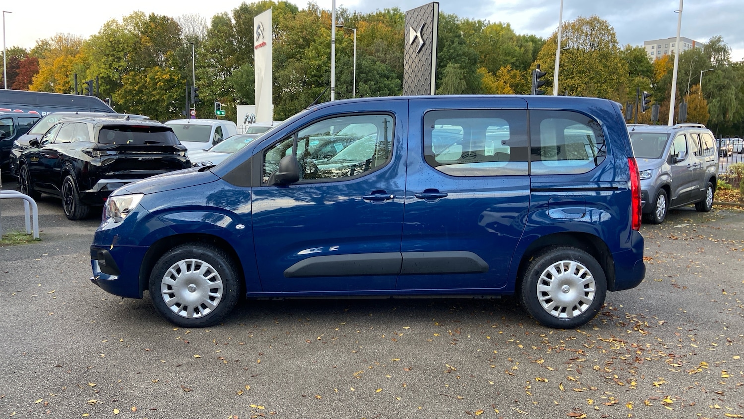 Used Vauxhall Combo Life 2022 for sale - 76702989: Photo 6