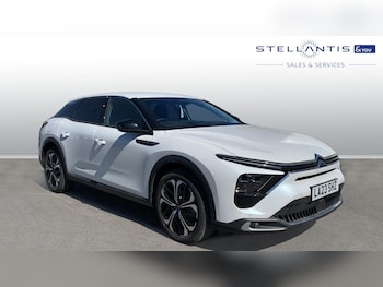 2023 - 1.6 12.4kWh Shine Plus Hatchback 5dr Petrol Plug-in Hybrid e-EAT8 Euro 6 (s
