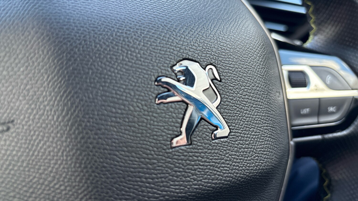 Used Peugeot 2008 2022 for sale - 76433830: Photo 40