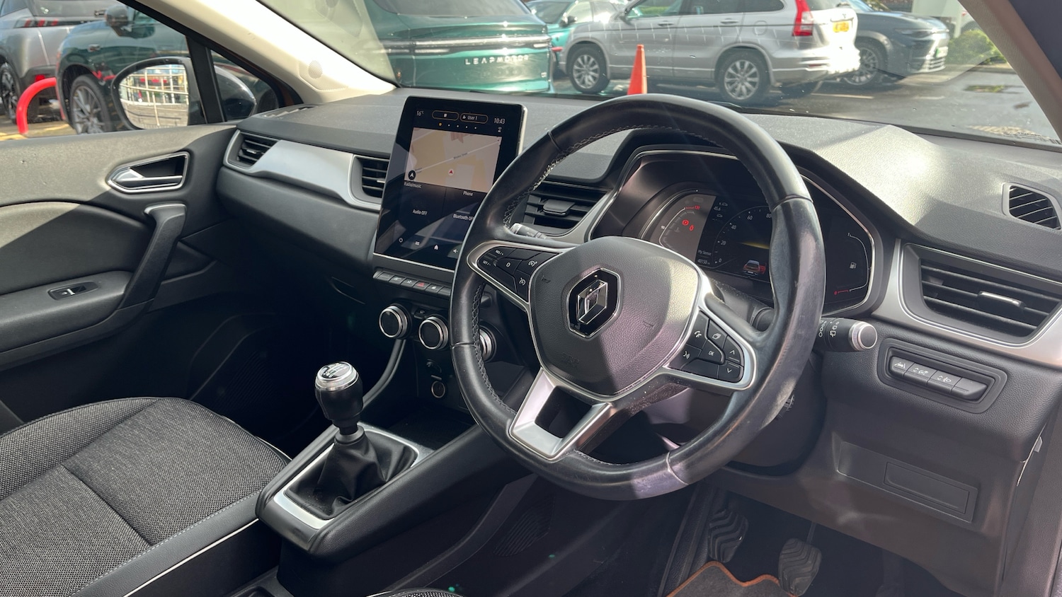 Used Renault Captur 2020 for sale - 76378436: Photo 11