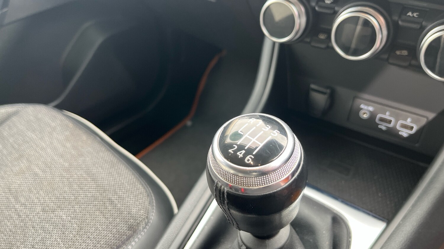 Used Renault Captur 2020 for sale - 76378436: Photo 20