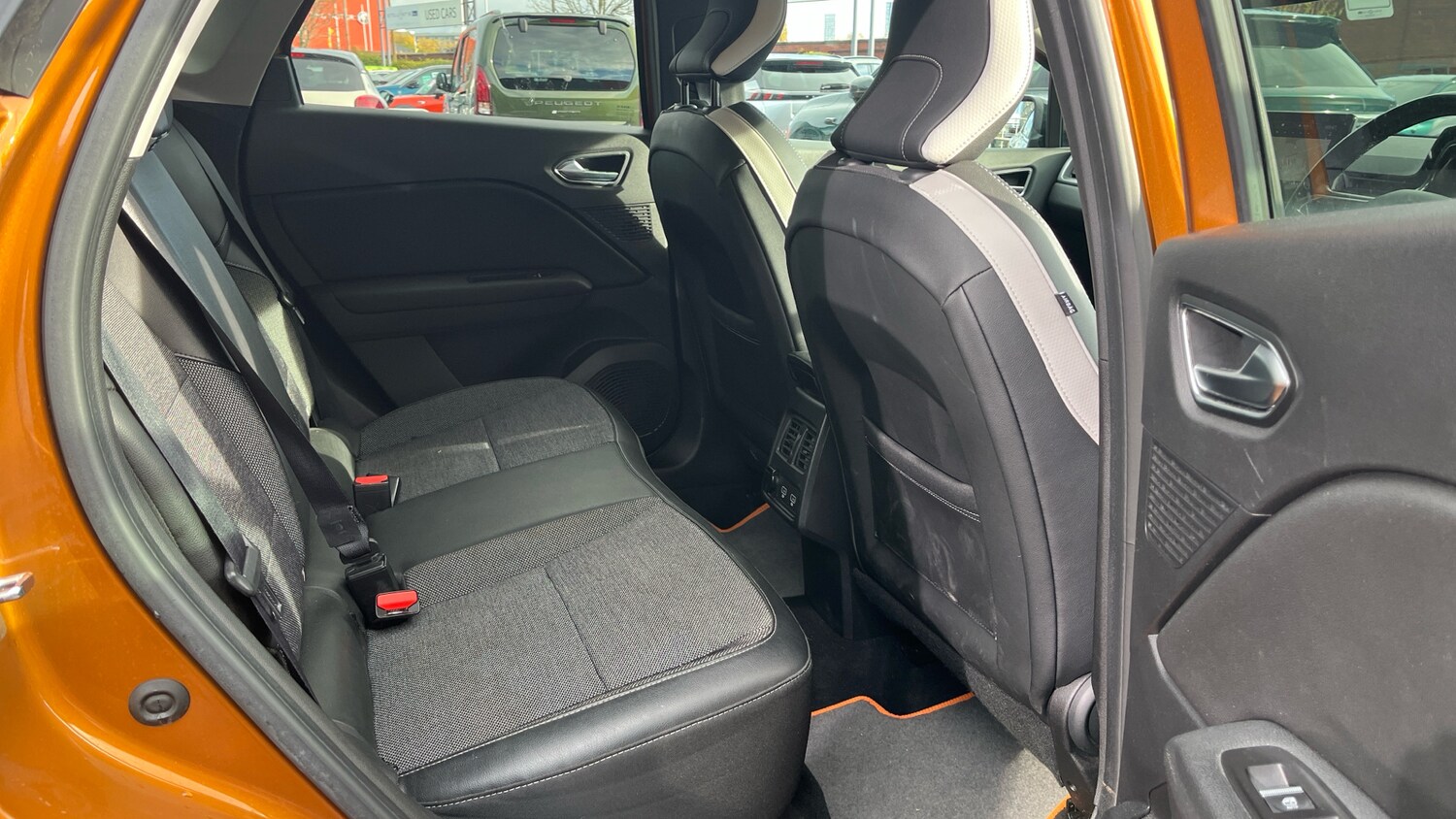 Used Renault Captur 2020 for sale - 76378436: Photo 25