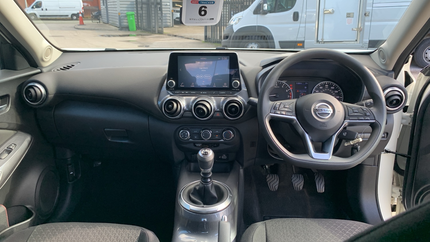 Used Nissan Juke 2021 for sale - 76033061: Photo 4