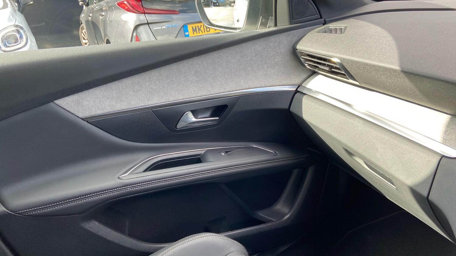 Used Peugeot 3008 2023 for sale - 76061533: Photo 40