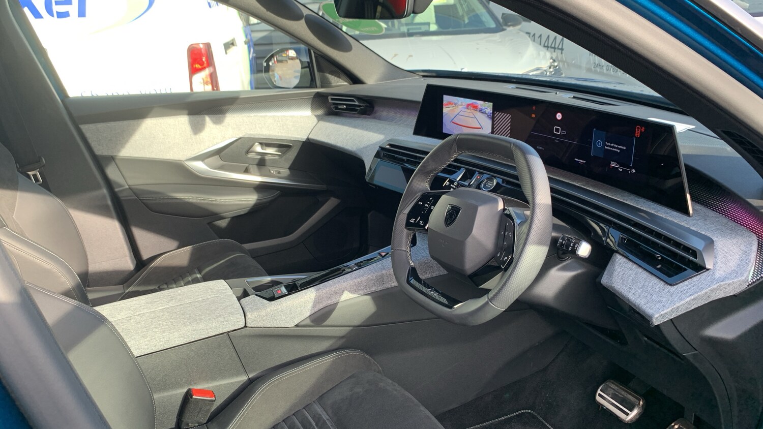 Used Peugeot 5008 2024 for sale - 76400026: Photo 11