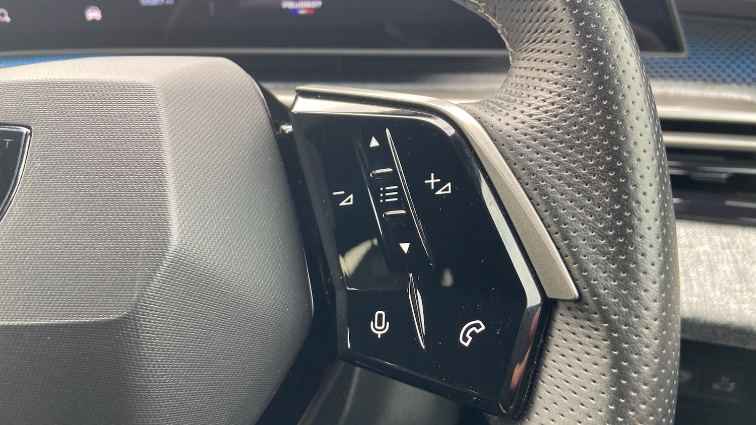 Used Peugeot 3008 2025 for sale - 76372196: Photo 24