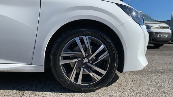 Used Peugeot 208 2021 for sale - 76003050: Photo 17