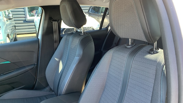 Used Peugeot 208 2021 for sale - 76003050: Photo 37