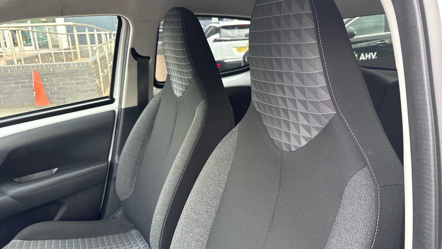 Used Peugeot 108 2021 for sale - 76086026: Photo 32