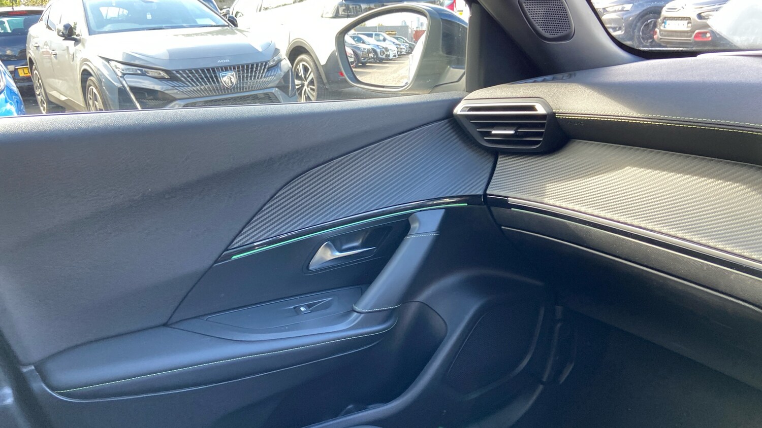 Used Peugeot 2008 2023 for sale - 76061531: Photo 40