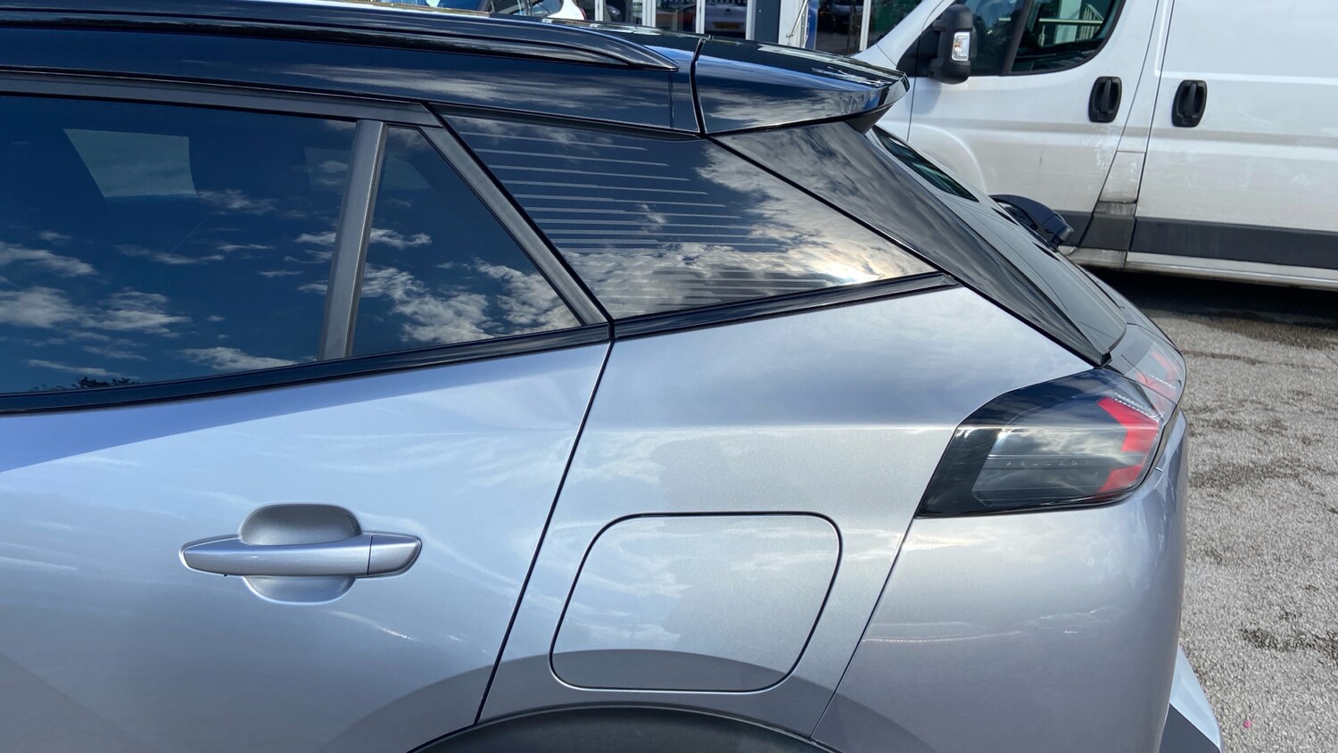 Used Peugeot 2008 2023 for sale - 76061531: Photo 42