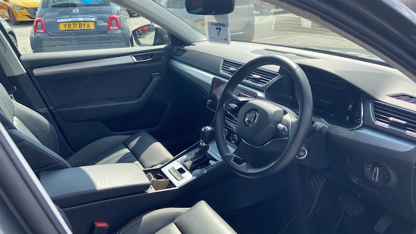 Used Skoda Superb 2022 for sale - 75671393: Photo 11